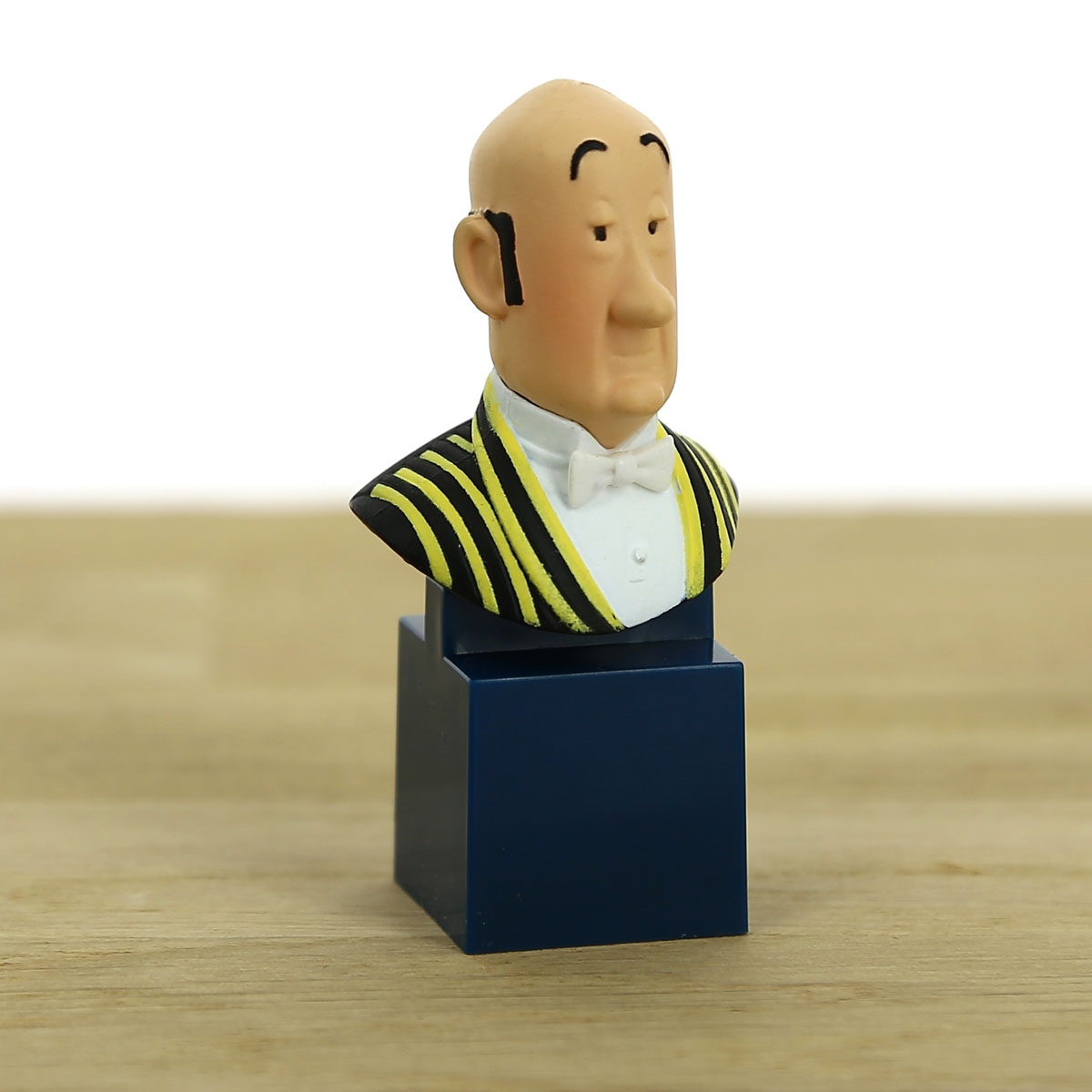 Small Nestor Bust Accueil BOUTIQUE TINTIN COM Tintin Boutique small-nestor-bust-accueil-boutique-tintin-com-tintin-boutique